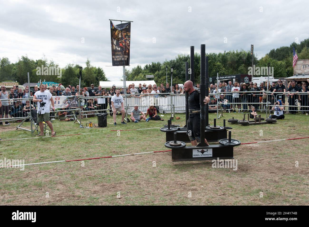 Concours de l'homme fort au festival Bloodstock le 13 2016 août à Catton Hall, Royaume-Uni. Banque D'Images