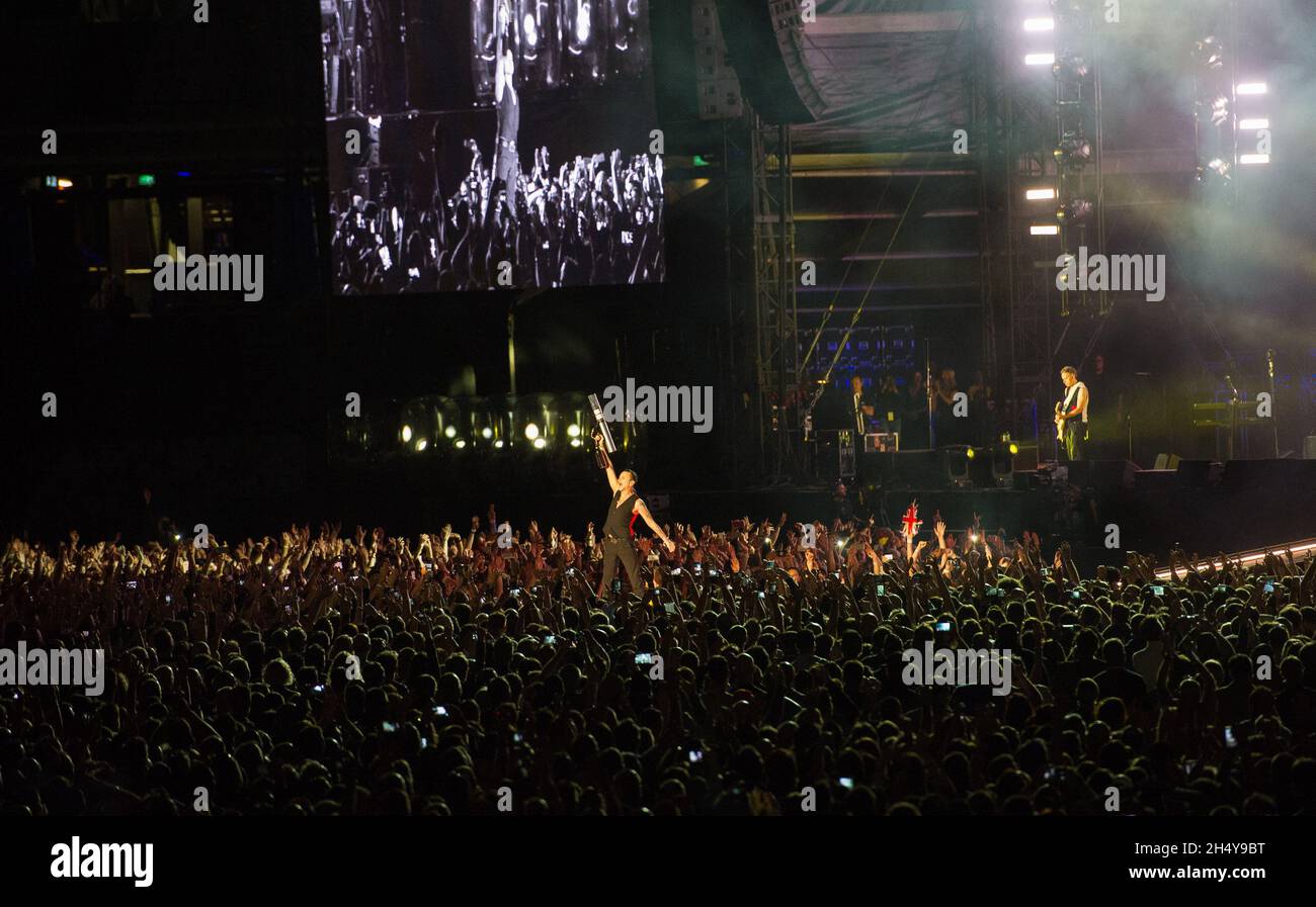 Dave Gahan et Martin Gore de Depeche mode se présentant en direct sur scène au London Stadium de Londres, au Royaume-Uni.Date de la photo: Samedi 03 juin 2017.Crédit photo : Katja Ogrin/ EMPICS Entertainment. Banque D'Images