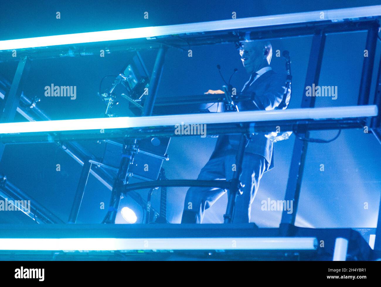 Vince Clarke de Erasure se produit en direct sur scène à l'O2 Academy de Birmingham, au Royaume-Uni.Date de la photo: Dimanche 11 février 2018.Crédit photo : Katja Ogrin/ EMPICS Entertainment. Banque D'Images