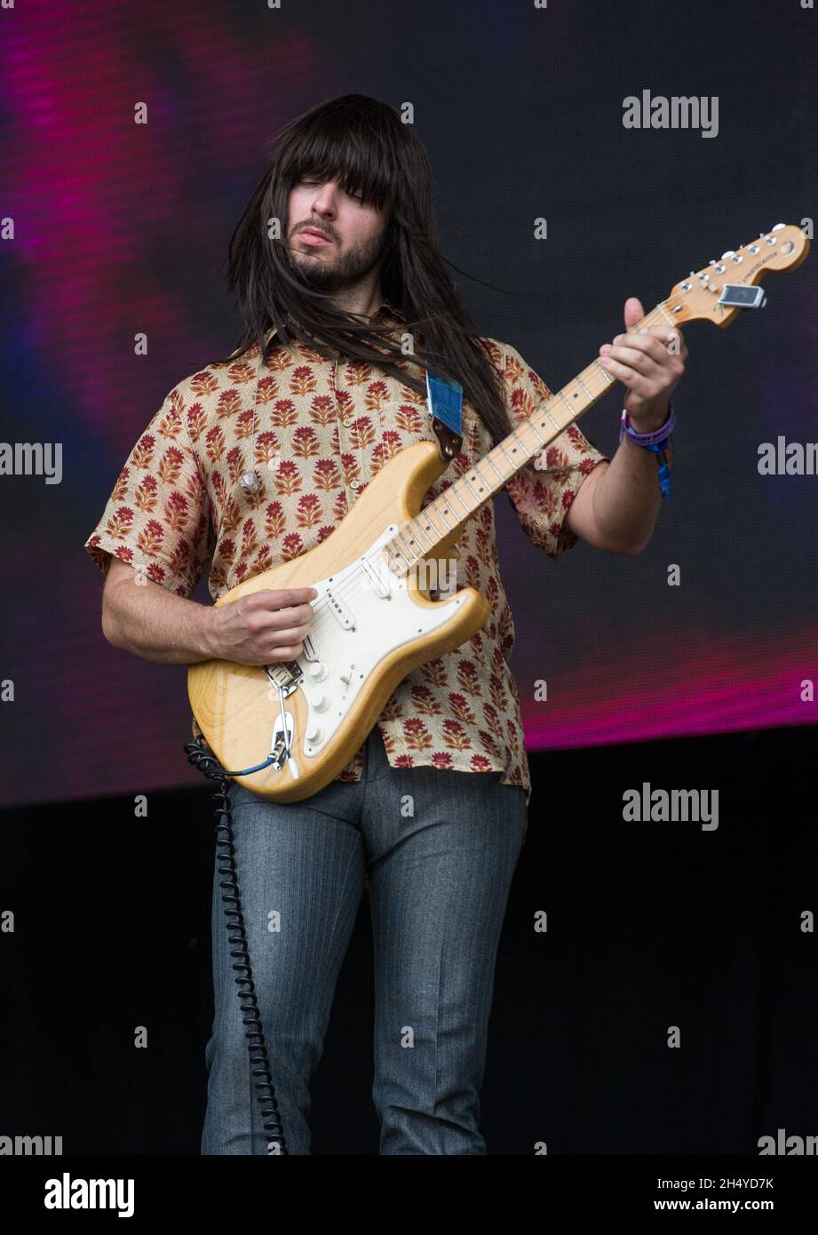 Mark Speer de Khruangbin joue en direct sur scène le jour 3 du festival All points East à Victoria Park le 27 mai 2018 à Londres, en Angleterre.Date de la photo: Dimanche 27 mai 2018.Crédit photo : Katja Ogrin/ EMPICS Entertainment. Banque D'Images