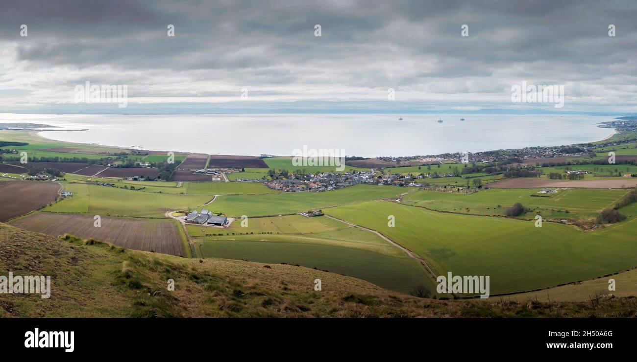 Largo Bay Panorama de Largo Law, au-dessus de Leven, Fife, Écosse. Banque D'Images