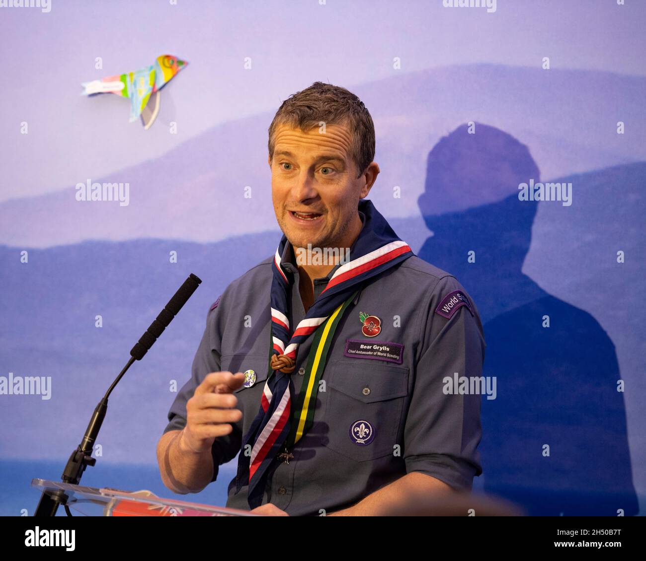 Glasgow, Écosse, Royaume-Uni.5 novembre 2021.PHOTO : Bear Grylls OBE, aventurier britannique et chef scout du Royaume-Uni, vu au Pavillon du Royaume-Uni à la conférence COP26 sur le changement climatique, prononcera un discours.Edward Michael 'Bear' Grylls OBE est un aventurier britannique, écrivain, présentateur de télévision et homme d'affaires.Grylls a d'abord attiré l'attention après avoir lancé un certain nombre d'aventures, puis est devenu largement connu pour sa série télévisée Man vs. Wild.Crédit : Colin Fisher/Alay Live News Banque D'Images