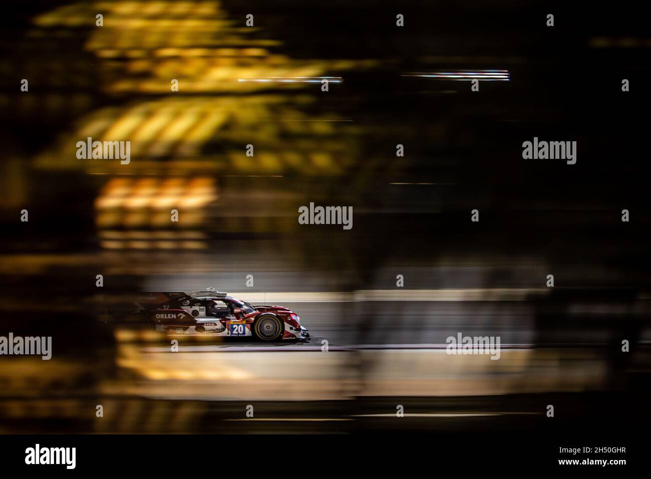 Sakhir, Bahreïn.05ème novembre 2021.20 Kubica Robert (Pol), Fjordbach Anders (dnk), Andersen Dennis (dnk), course de haute classe, Oreca 07 - Gibson, action pendant les 8 heures de Bahreïn, 6ème tour du Championnat du monde d'endurance FIA 2021, FIA WEC, sur le circuit international de Bahreïn, du 4 au 6 novembre 2021 à Sakhir,Bahreïn - photo: Germain Hazard/DPPI/LiveMedia crédit: Agence de photo indépendante/Alay Live News Banque D'Images