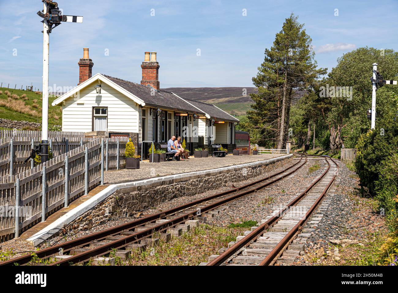 La gare de Slagyford, restaurée en 2017, sur le South Tynedale Railway (un chemin de fer patrimonial à voie étroite préservé), sur les Pennines, dans le Northumberland, au Royaume-Uni Banque D'Images