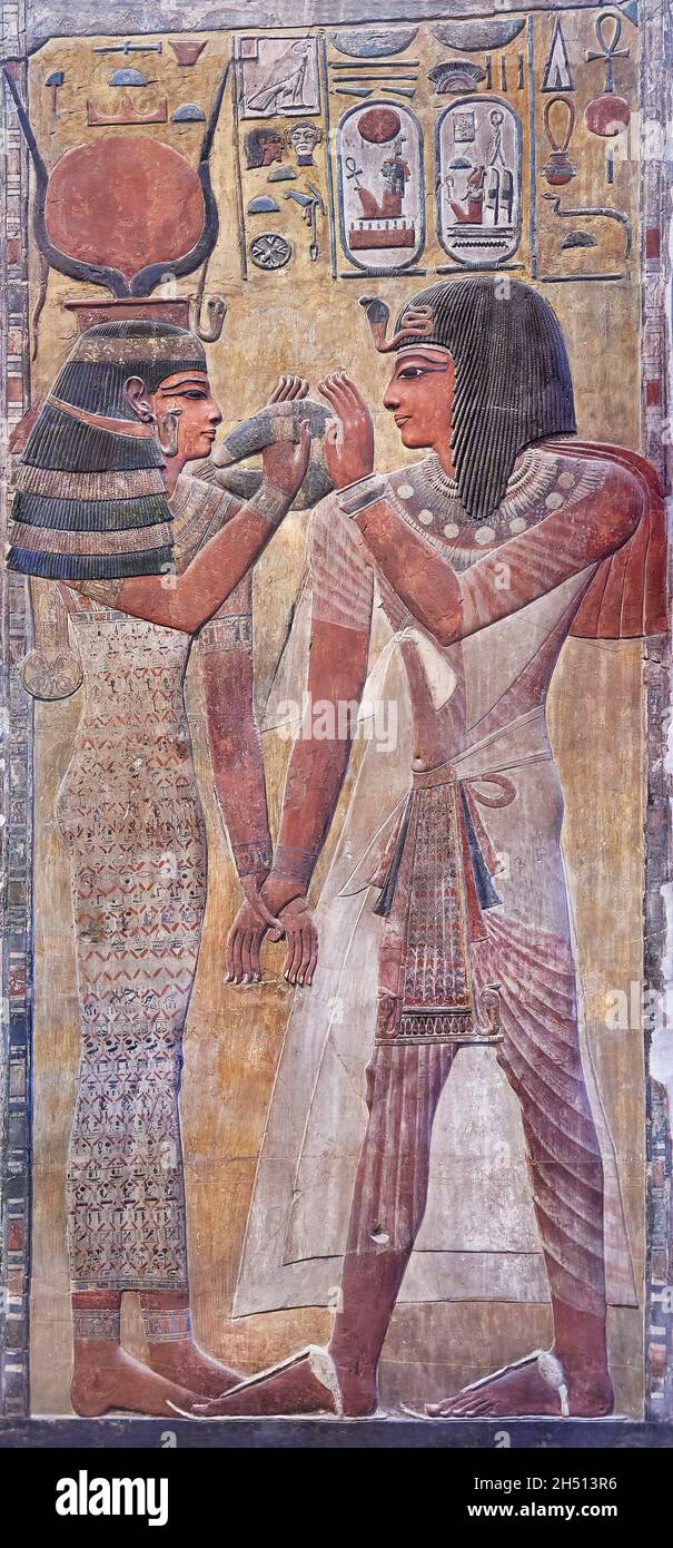 Ancienne fresque égyptienne de soulagement de tombeau de Seti I et de la déesse Hathor, 1294-1279, KV17 Tombeau de Seti I Vally de Rois Thèbes.Musée du Louvre B7 ou N124.Décor Banque D'Images