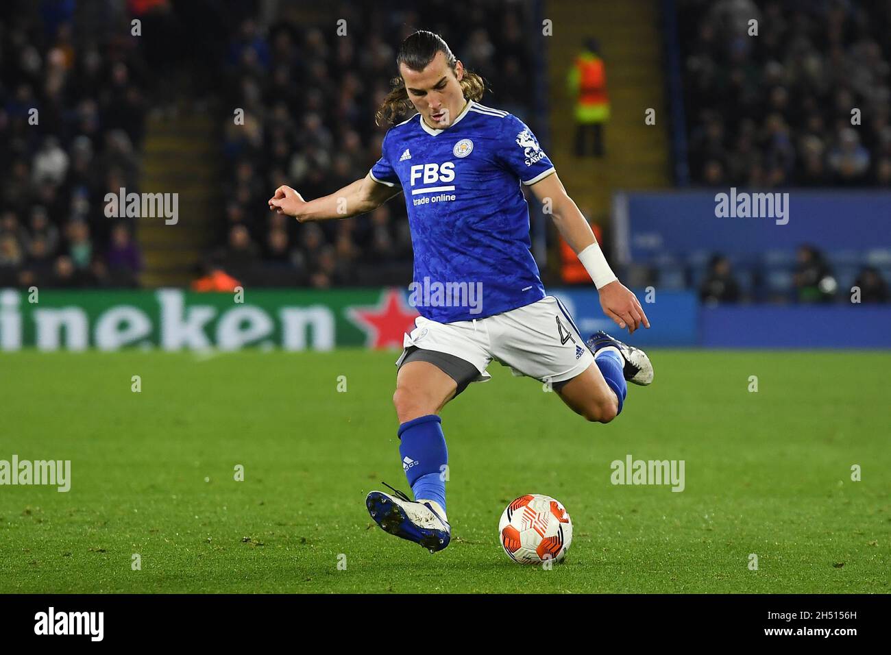 LEICESTER, GBR.4 NOV ‚aglar Soyuncu de Leicester City en action lors du match de l'UEFA Europa League Group C entre Leicester City et le FC Spartak Moscou au King Power Stadium de Leicester, jeudi 4 novembre 2021.(Credit: Jon Hobley | MI News) Credit: MI News & Sport /Alay Live News Banque D'Images