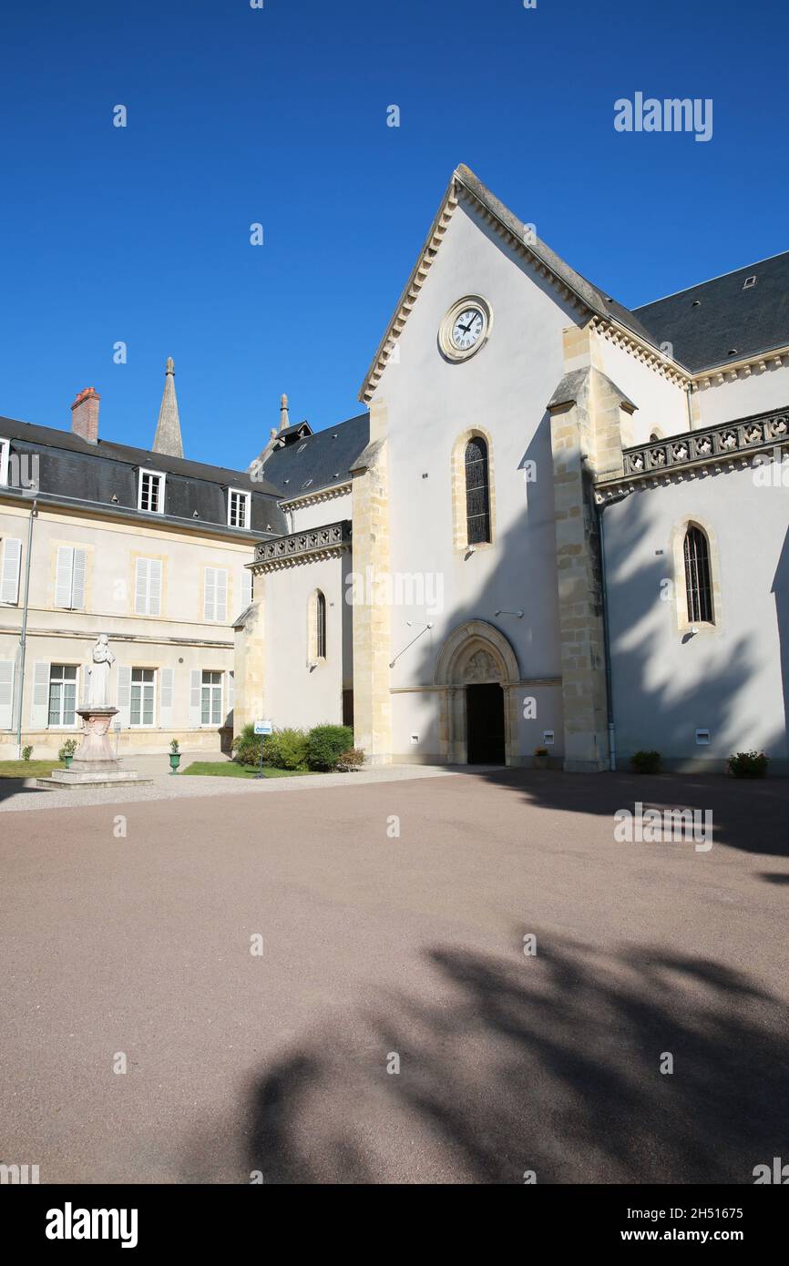 Le Sanctuaire de notre-Dame de Lourdes, Nevers, France Banque D'Images