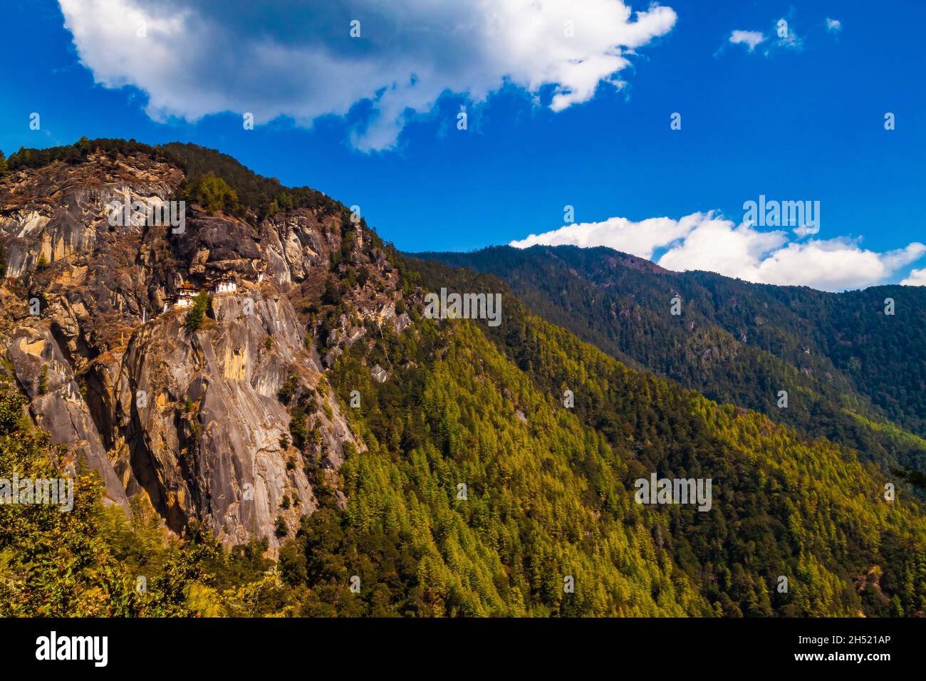 Taktshang Goemba, Monastère Taktsang Palphug ou Monastère Tigren's Nest, le plus célèbre monastère du Bhoutan, dans une falaise de montagne dans la vallée de Paro.Vue Banque D'Images