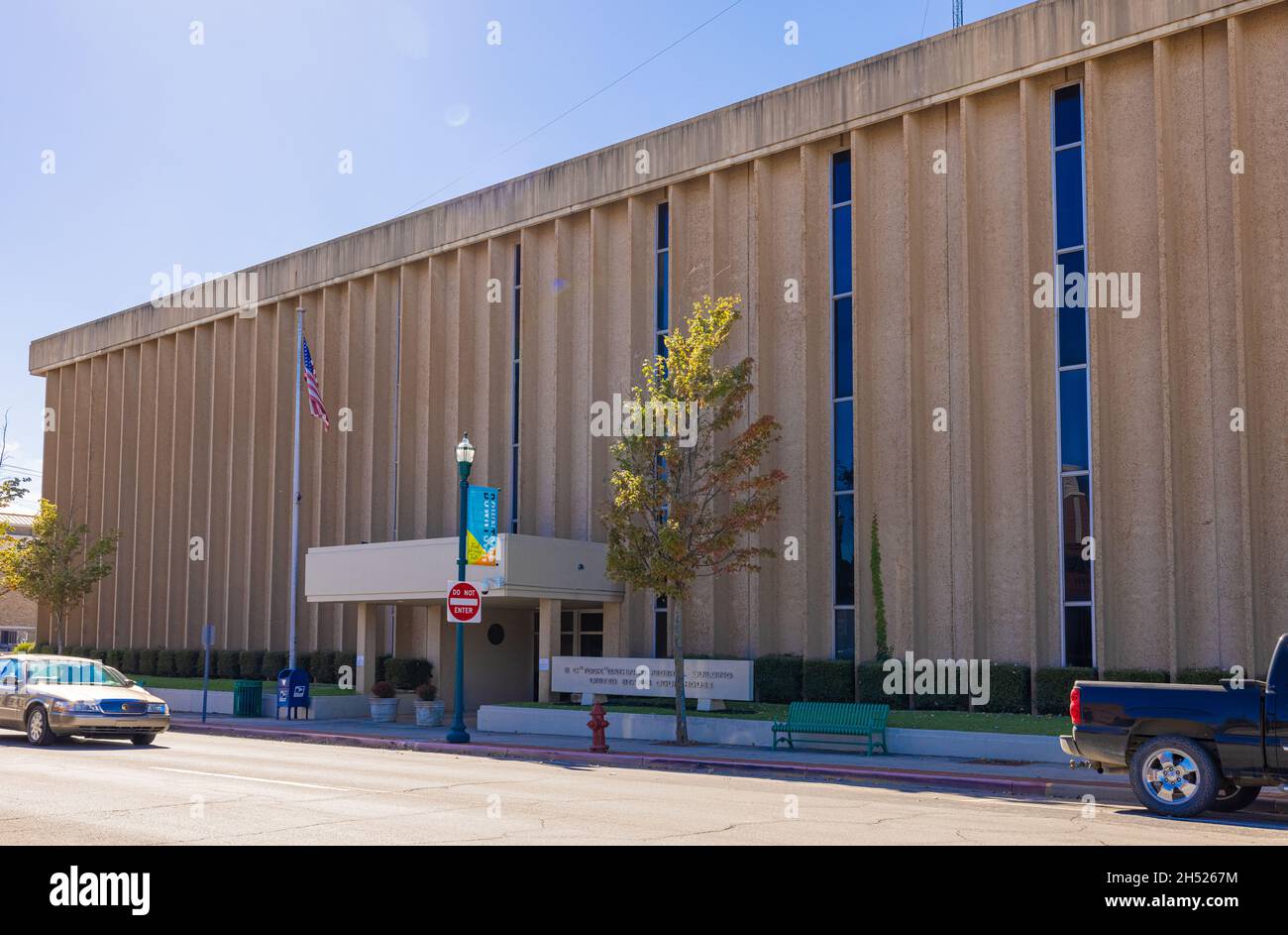 Jonesboro, Arkansas, États-Unis - 18 octobre 2021 : l'intimidation fédérale E C'T'Gathings Banque D'Images