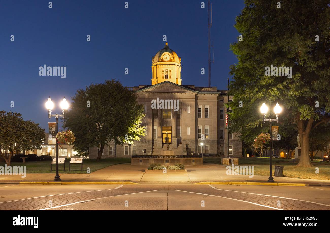 Jackson, Missouri, États-Unis - 18 octobre 2021 : le palais de justice historique du comté de Cape Girardeau Banque D'Images