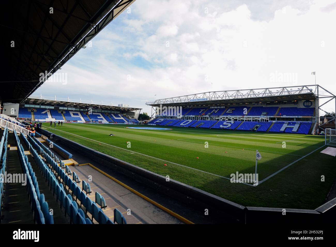 Vue générale du stade et du terrain avant le match du championnat Sky Bet au stade ABAX, à Peterborough.Date de la photo: Samedi 6 novembre 2021. Banque D'Images