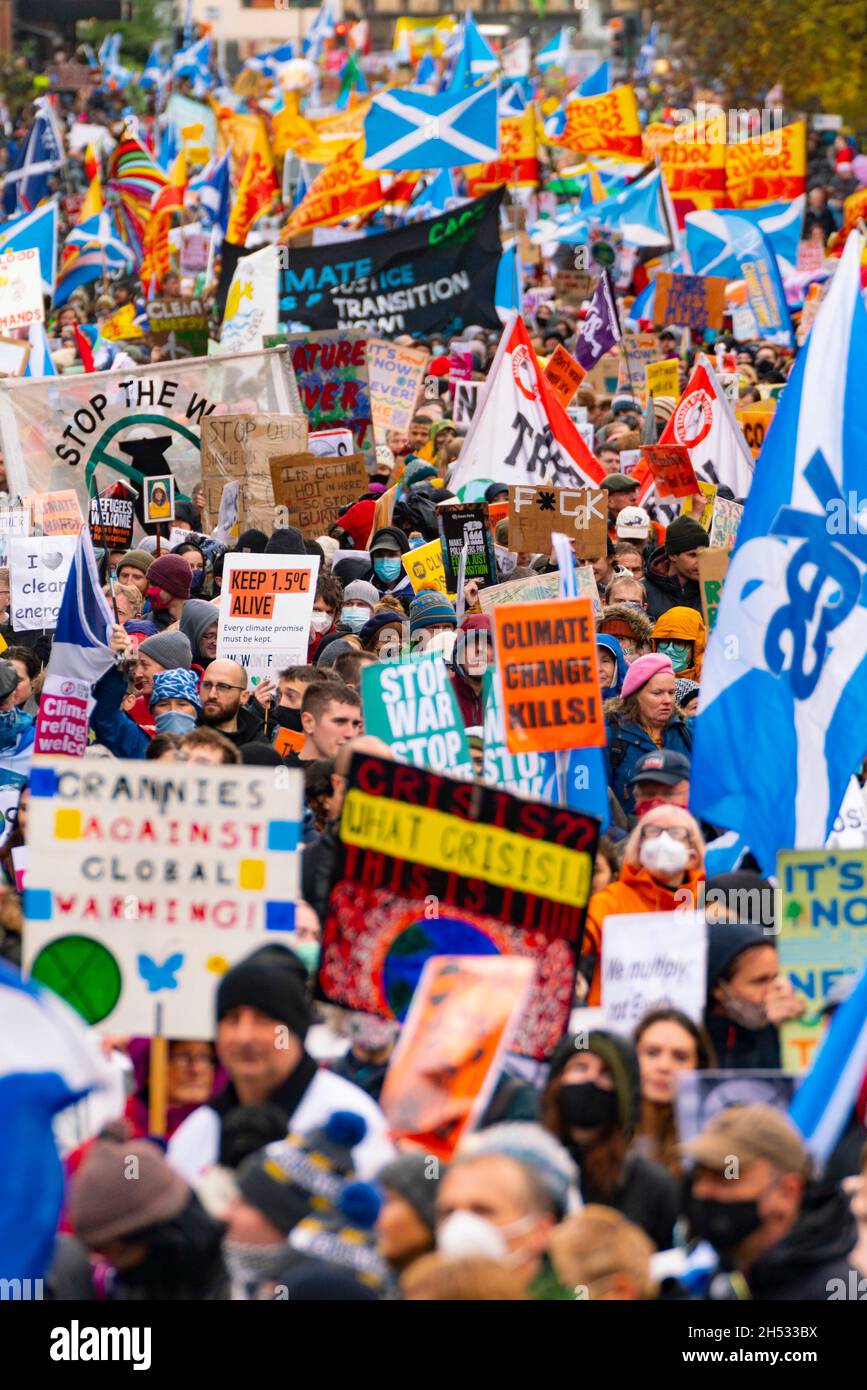 Glasgow, Écosse, Royaume-Uni.6 novembre 2021.La marche pour la justice en matière de changement climatique aura lieu dans le centre de Glasgow..Photo; Iain Masterton/Alay Live News. Banque D'Images