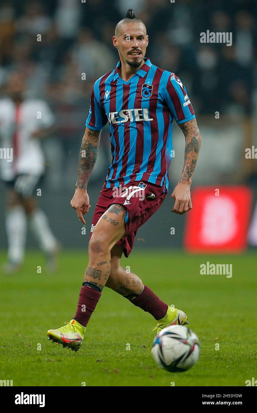 ISTANBUL, TURQUIE - NOVEMBRE 6 : Marek Hamsik de Trabzonspar lors du match Super LIG entre Besiktas AS et Trabzonspar au parc Vodafone le 6 novembre 2021 à Istanbul, Turquie (photo par /Orange Pictures) Banque D'Images