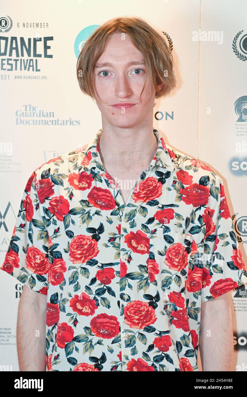 James Tarpey a assisté à la noyade d'Arthur Braxton - première mondiale à Curzon Soho, 2021-11-06, Londres, Royaume-Uni.Crédit : Picture Capital/Alamy Live News Banque D'Images