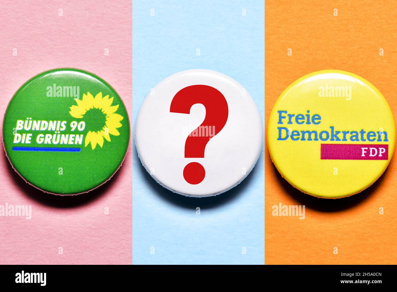 FDP und den Grünen mit Fragezeichen, Symbolfoto Koalitionsverhandlungen Banque D'Images