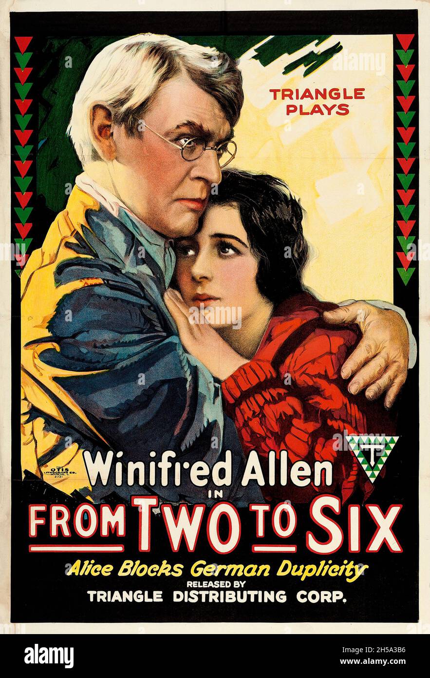 Affiche de film vintage: De deux à six (Triangle, 1918) FEAT Winifred Allen.Alice bloque la duplicité allemande. Banque D'Images