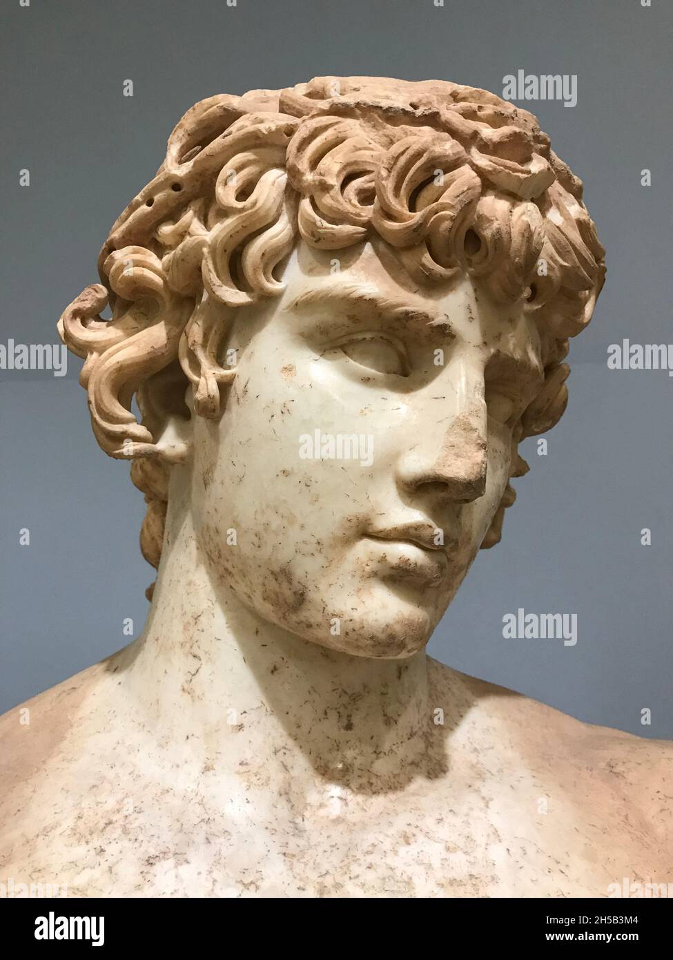 Delphes Museum - détail de la statue culte d'Antinoos ou Antinoous, vers 111-130 en Grèce, septembre 2021.Photo de Stephane Lagadec/ABACAPRESS.COM Banque D'Images