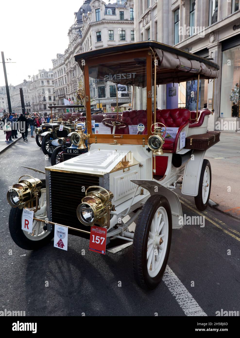 Une voiture White Steam de 1903 qui participe au salon automobile Regents Street Concours d'élégance, novembre 2021 Banque D'Images