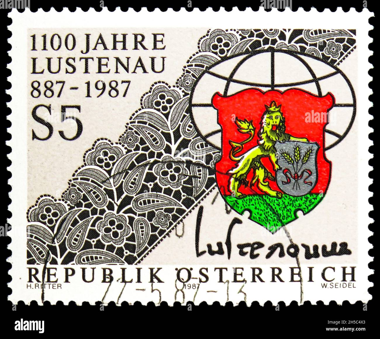 MOSCOU, RUSSIE - 24 OCTOBRE 2021: Timbre-poste imprimé en Autriche consacré à 1100 ans Lutenau (Vorarlberg), vers 1987 Banque D'Images