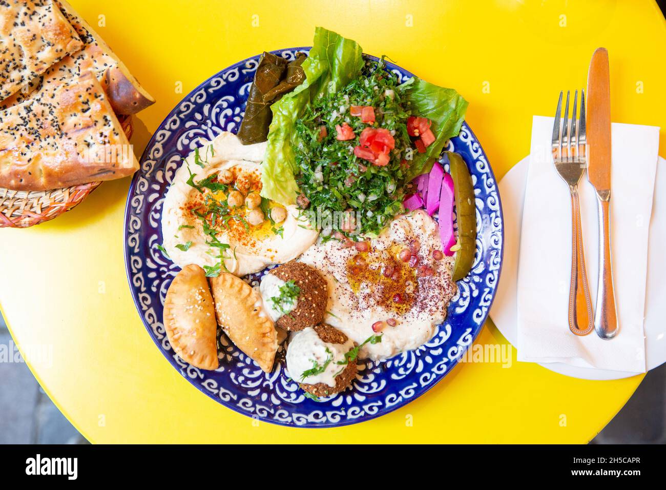 Restaurant Yalla Yalla Libanais à Londres, Angleterre.Photo: NOUVELLES SMP Banque D'Images