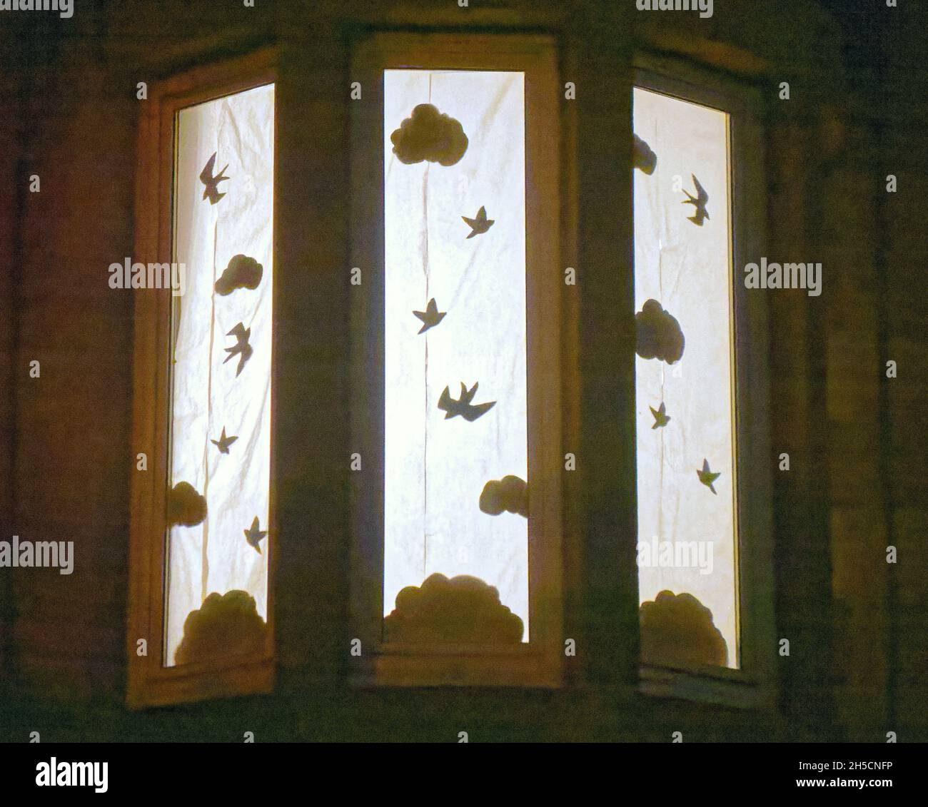 Glasgow, Écosse, Royaume-Uni 8 novembre 2021.Les concepts du thème du changement climatique ont été le thème moteur dans le champ de bataille de la ville qui se tient actuellement pendant la conférence cop26 coïncidente en même temps.La Wanderland d'hiver est une célébration croissante qui se déroule par intermittence au cours de l'année dans des quartiers définis au Royaume-Uni avec un thème décidé localement qui se traduit par des fenêtres avant artistiquement décorées « Covid-safe moyen de relier les gens, transformant les rues en galeries extérieures magiques ».Crédit Gerard Ferry/Alay Live News Banque D'Images