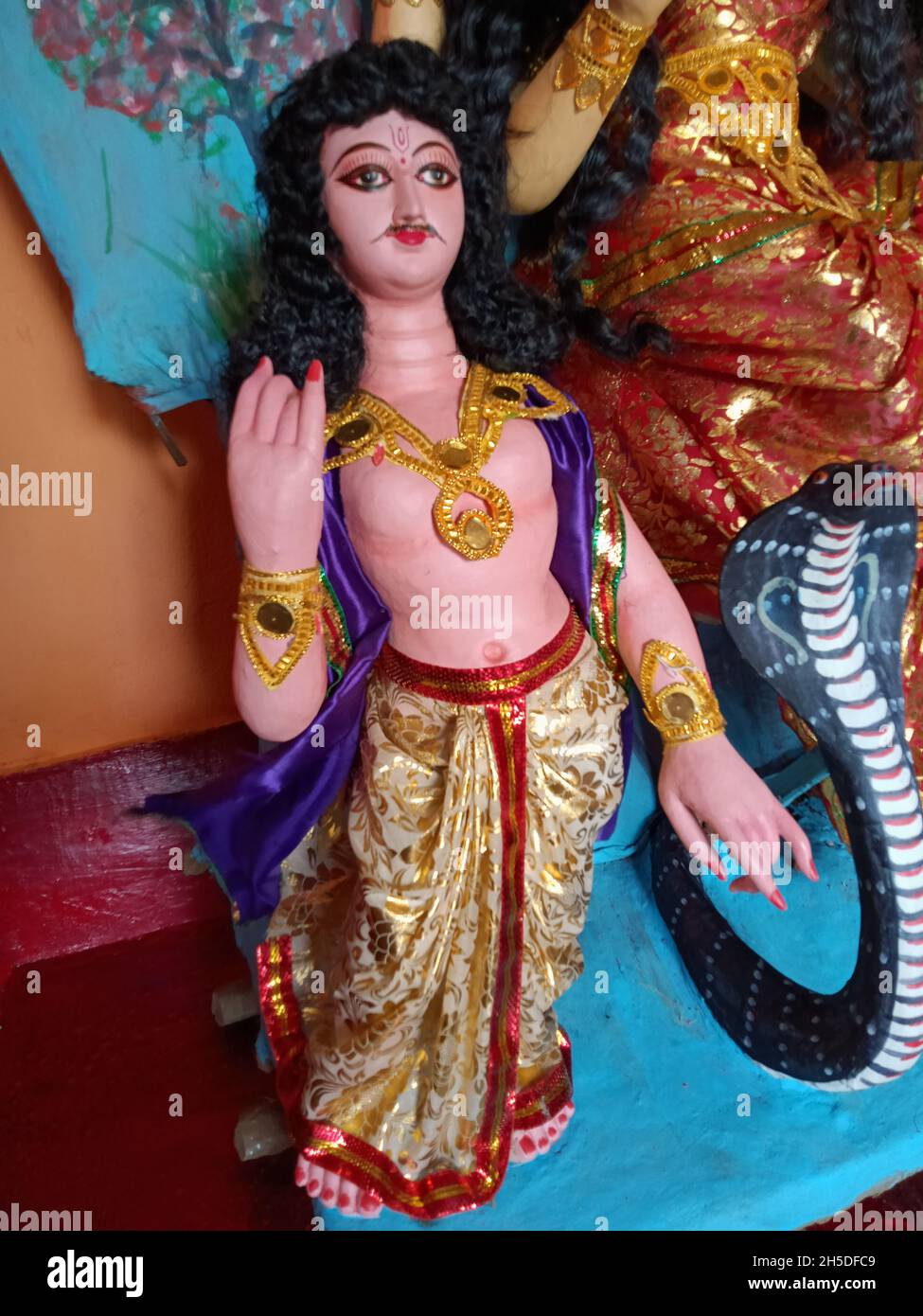 Sculpture de la déesse Durga, également connue sous le nom de Shakti ou Devi, la mère protectrice de l'univers Banque D'Images