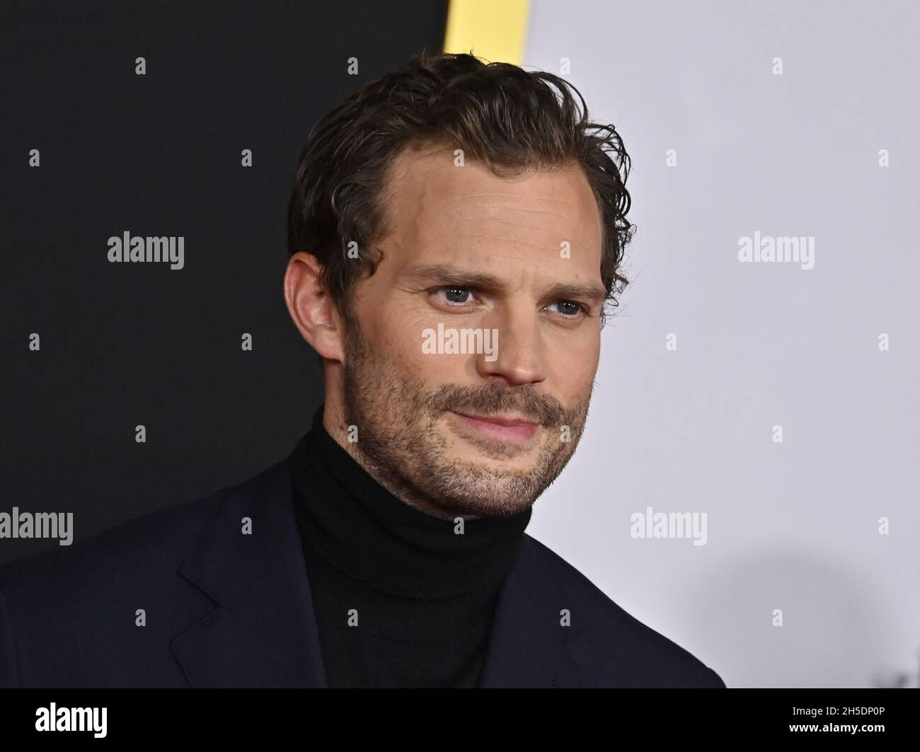 Los Angeles, États-Unis.09ème novembre 2021.Jamie Dornan, membre du casting, assiste à la première du film dramatique 'Belfast' au Academy Museum of Motion Pictures à Los Angeles le lundi 8 novembre 2021.Scénario : un jeune garçon et sa famille de classe ouvrière vivent la tumultueuse fin des années 1960.C'est une histoire vraie de l'enfance de Kenneth Branagh.Photo de Jim Ruymen/UPI crédit: UPI/Alay Live News Banque D'Images