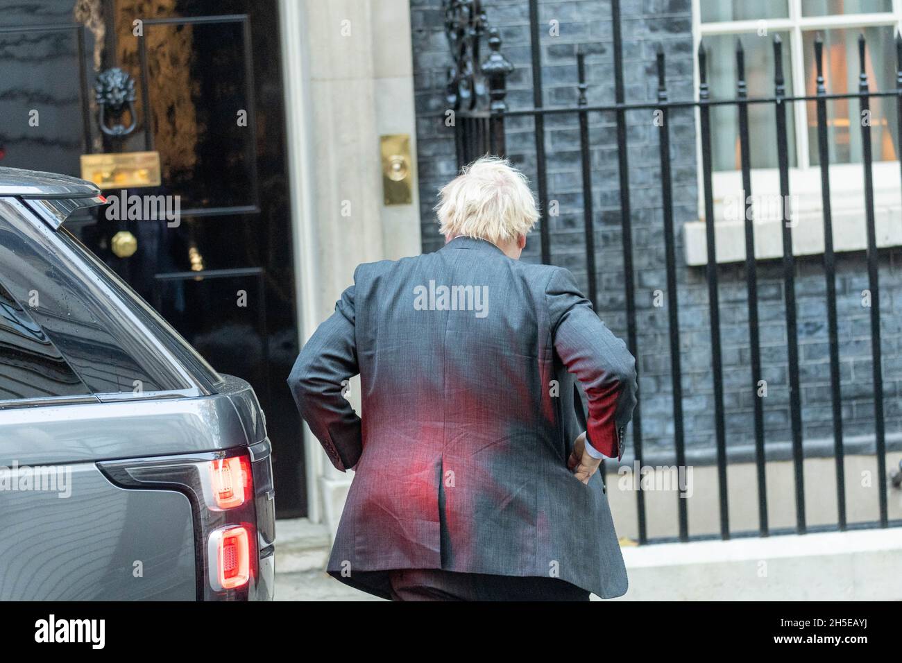 Londres, Royaume-Uni.9 novembre 2021.Boris Johnson, député Premier ministre revient au 10 Downing Street, Londres, crédit : Ian Davidson/Alay Live News Banque D'Images