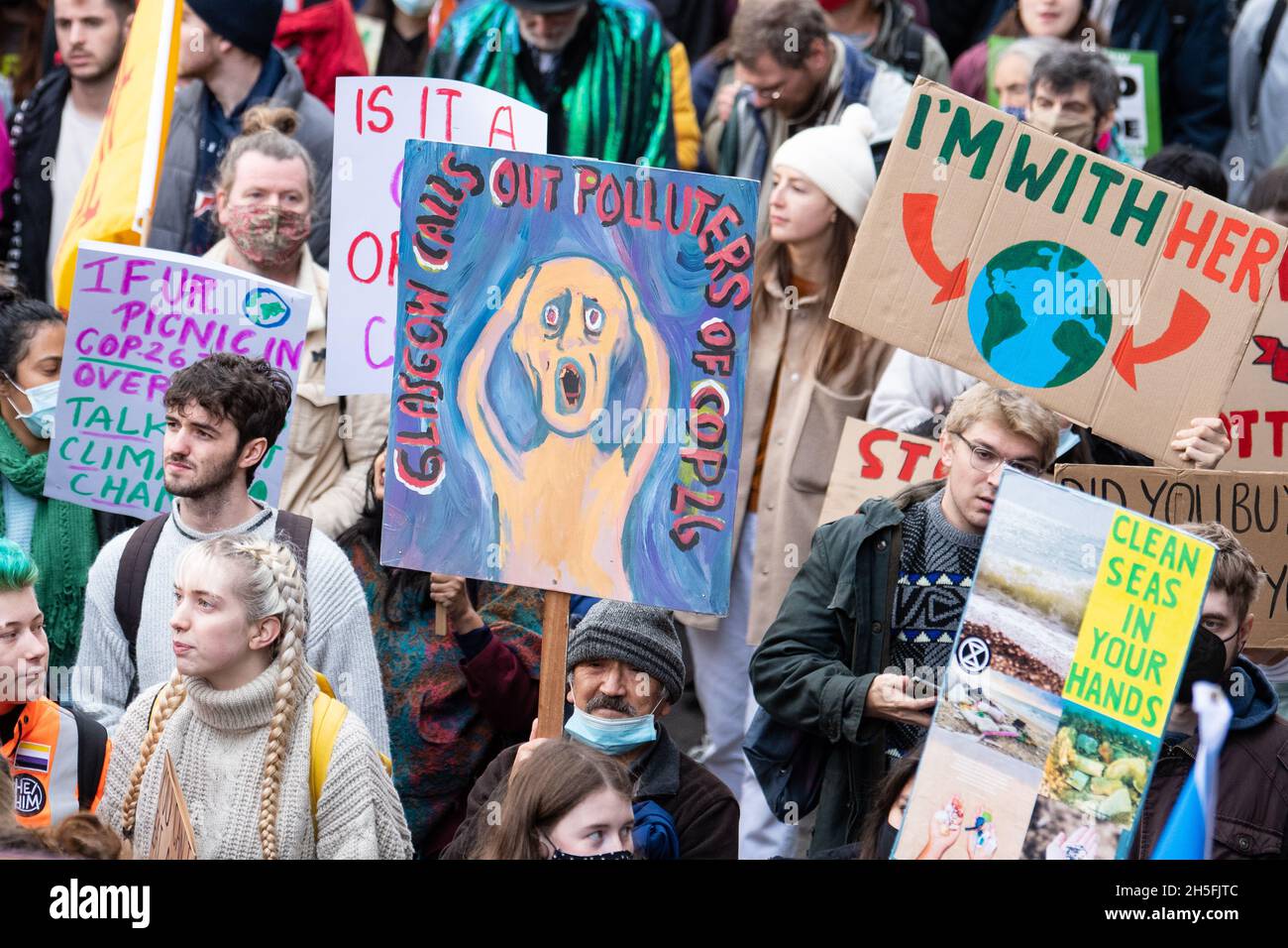 Glasgow appelle les pollueurs de la bannière de la COP26 le vendredi pour une future manifestation lors de la Conférence des Nations Unies sur le climat COP26, Glasgow, Écosse, Royaume-Uni Banque D'Images