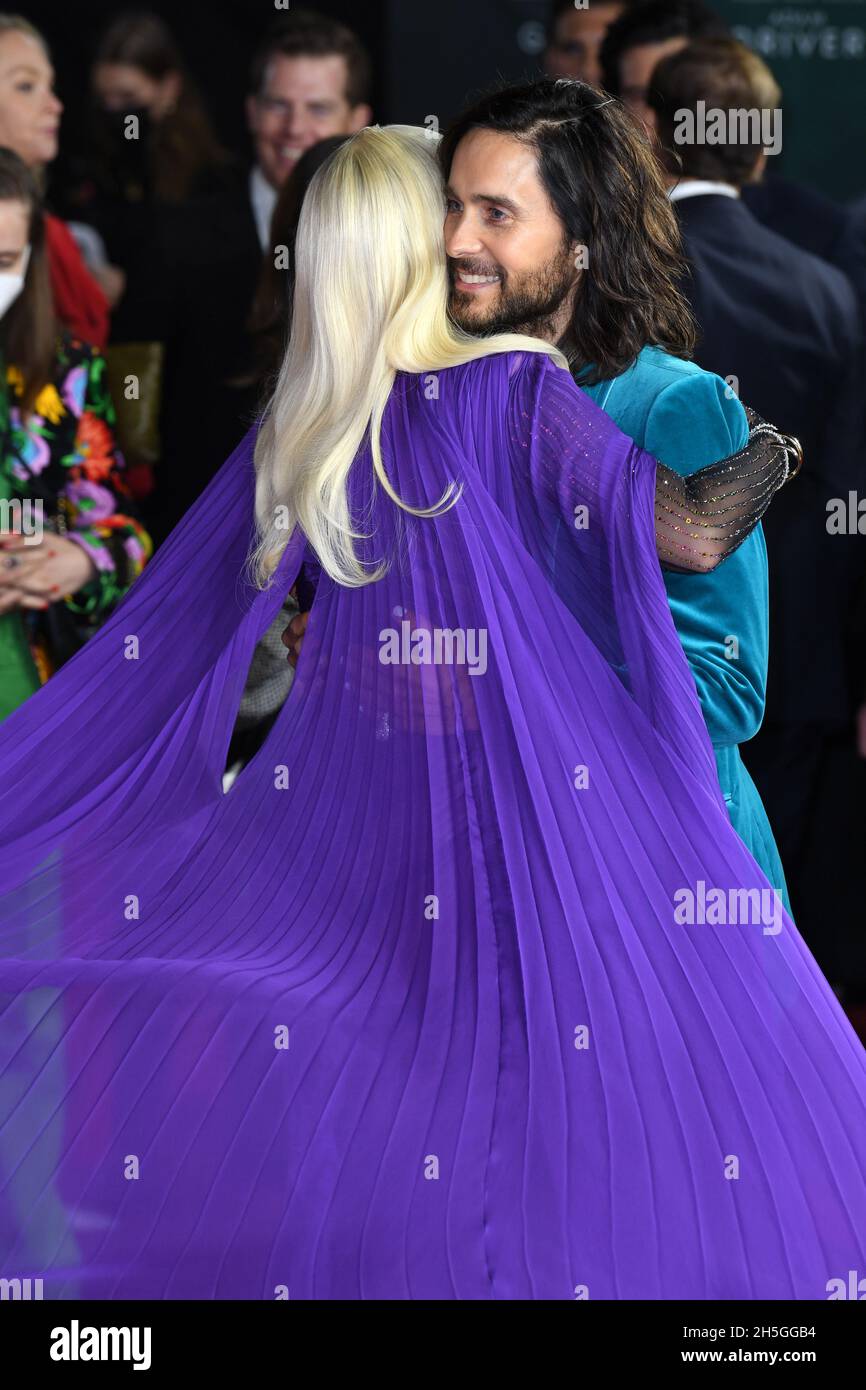 9 novembre 2021.Londres, Royaume-Uni.Jared Leto et Lady Gaga arrivant à la Maison de Gucci UK Premiere, Odeon Leicester Square.Crédit : Doug Peters/EMPICS/Alamy Live News Banque D'Images