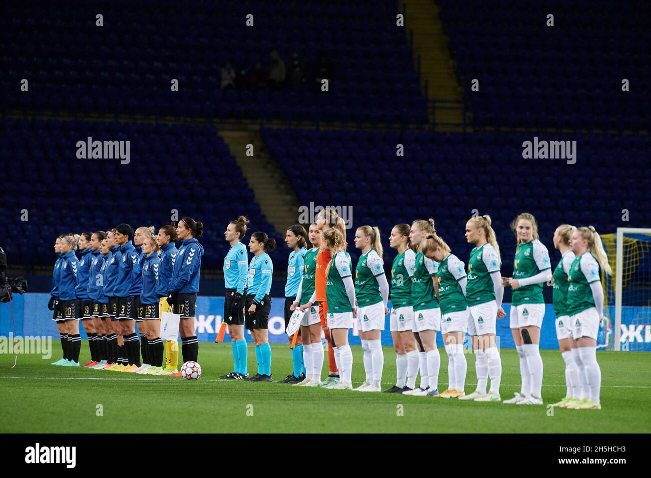 KHARKIV, UKRAINE - 9 NOVEMBRE 2021: The Match Women Champions League WFC Kharkiv vs WFC Breidablik Banque D'Images