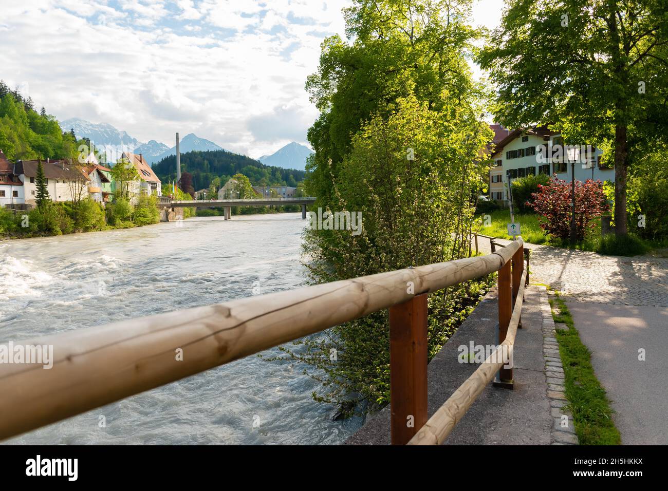 26 mai 2019 Fussen, Allemagne - Lech dans les Alpes bavaroises Banque D'Images