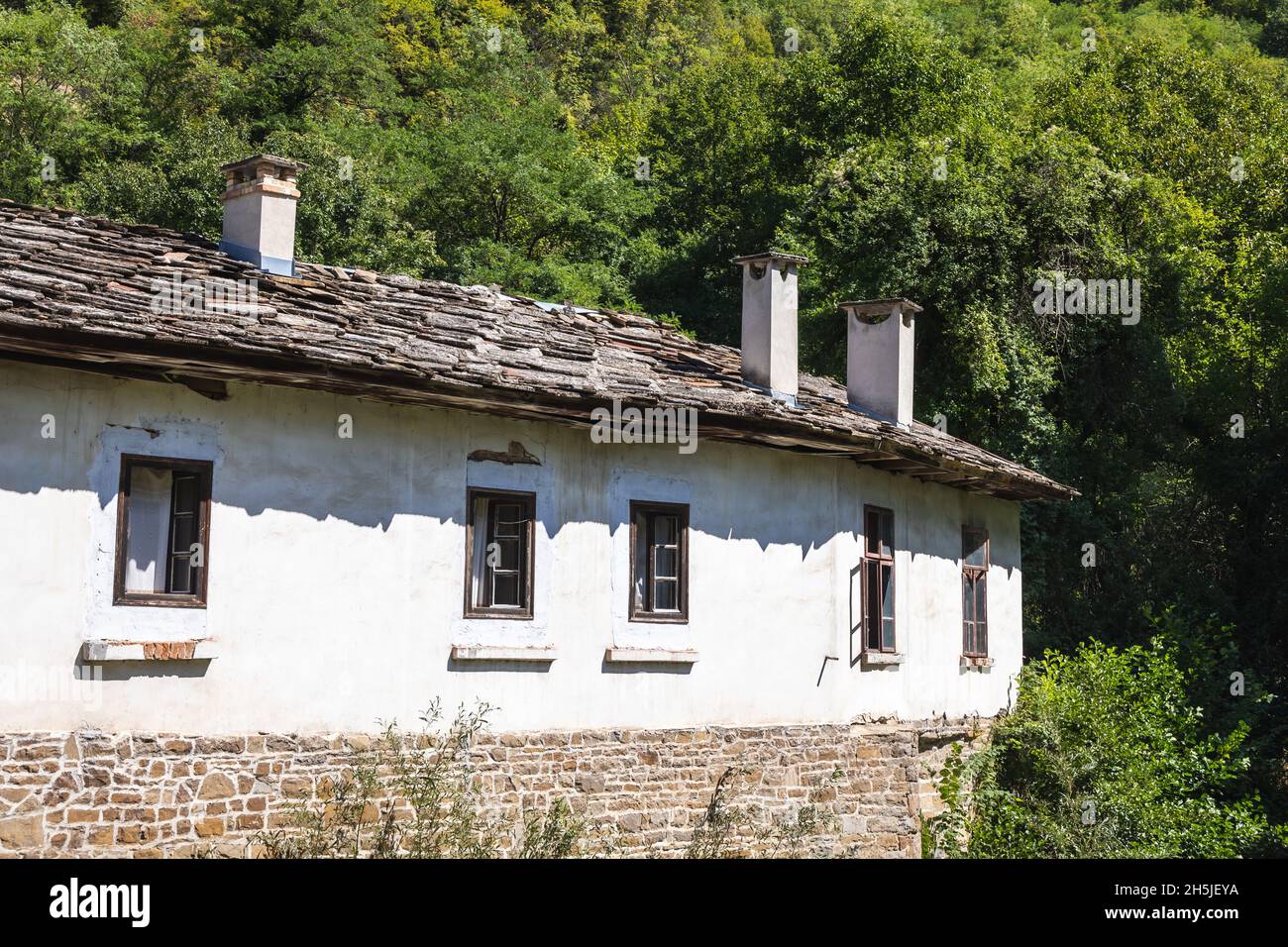 Monastère de Dryanovo monastère orthodoxe bulgare dédié à l'Archange Michael situé dans le Parc naturel de Bulgari, Bulgarie Banque D'Images