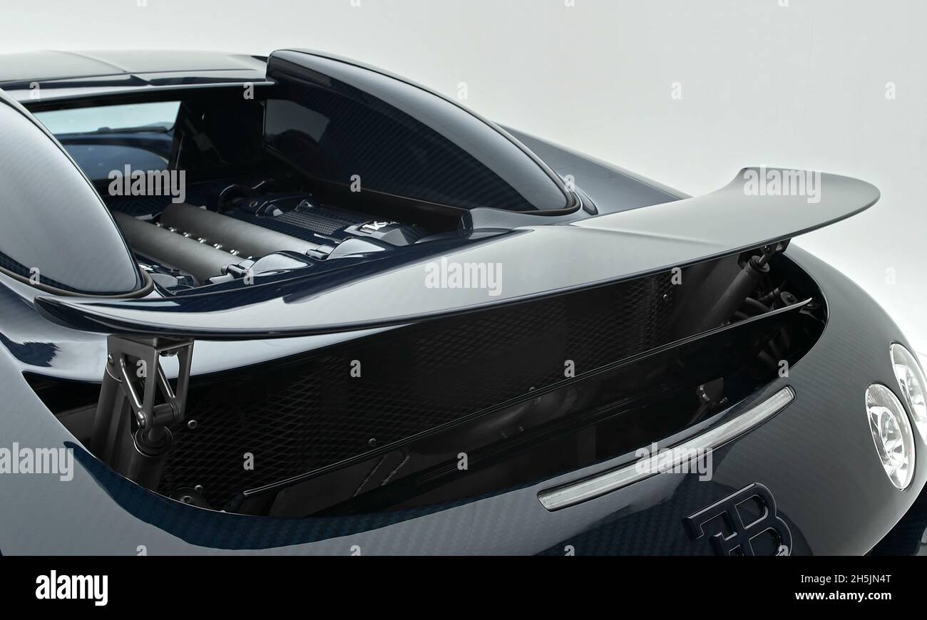 MUNICH, ALLEMAGNE - 13 octobre 2021 : les détails d'un Bugatti Veyron Photo  Stock - Alamy