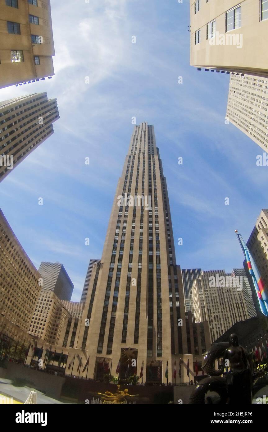 NEW YORK CITY - septembre 02 : vue grand angulaire sur la Rockefeller plaza Banque D'Images