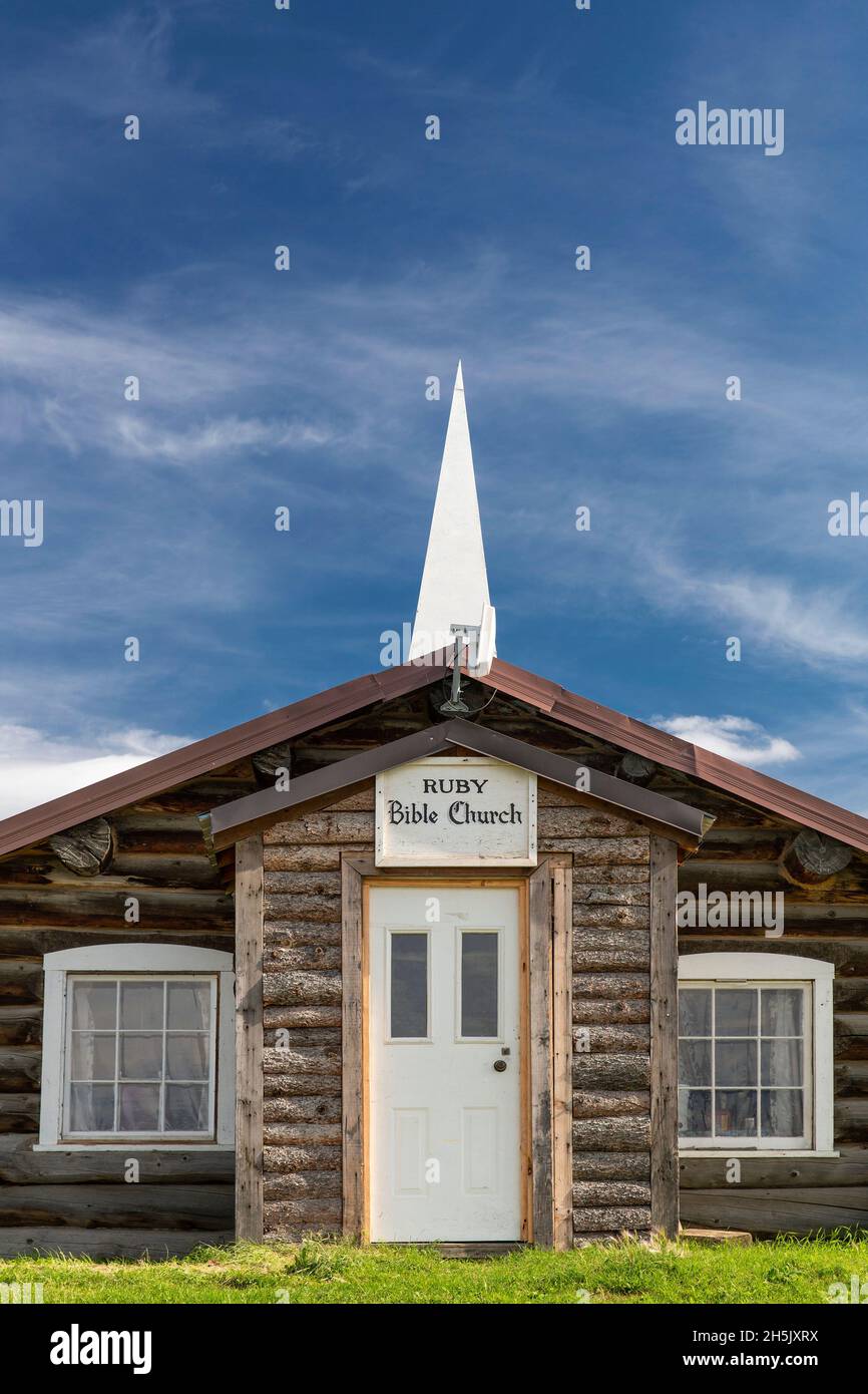 Ruby Bible Church en été à l'intérieur de l'Alaska, États-Unis; Ruby, Alaska, États-Unis d'Amérique Banque D'Images