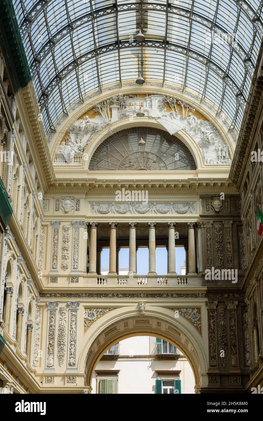 Naples.Naples.03.05.2018.La Galleria Umberto I, une galerie marchande construite à Naples entre 1887 et 1890 Banque D'Images