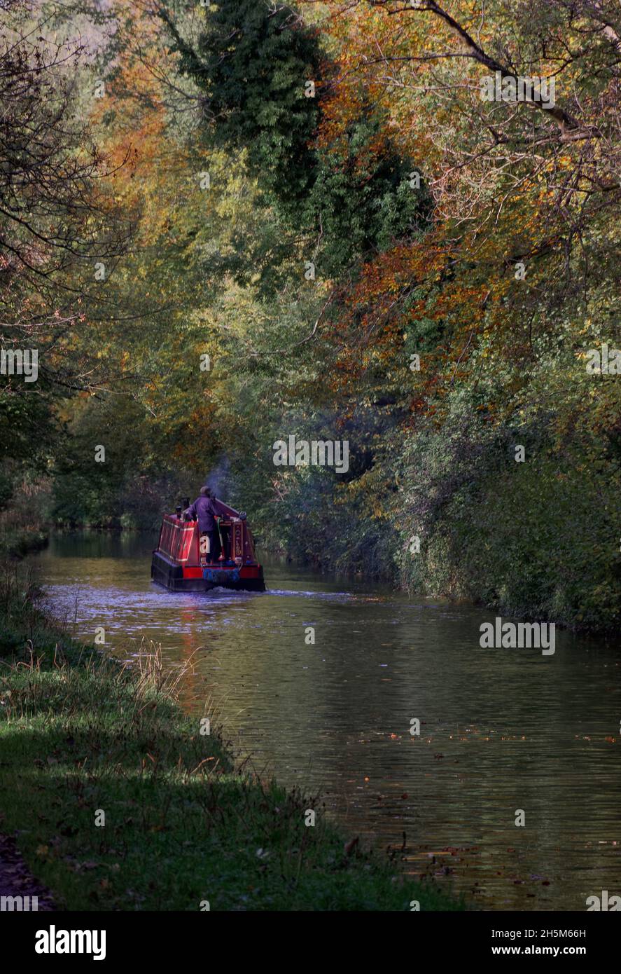 baignoire sur le canal de kennett et avon Banque D'Images