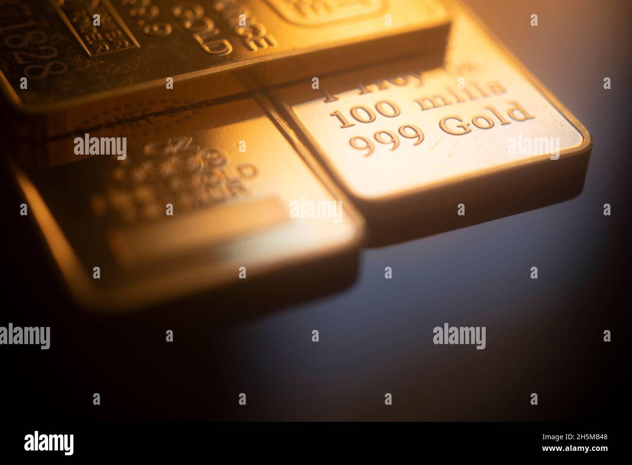 Solide pure 999.9 lingots d'or photos. Banque D'Images