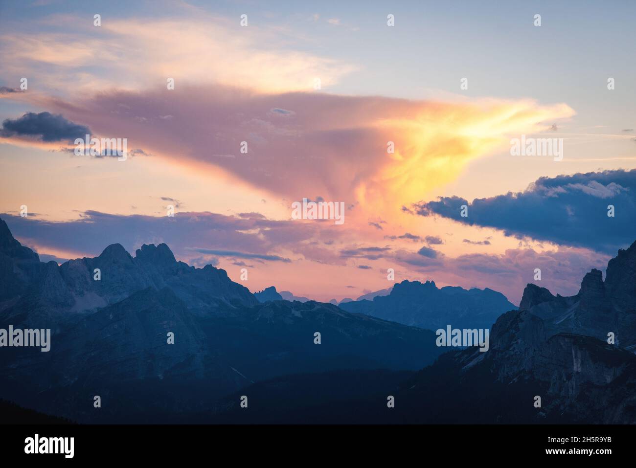 Coucher de soleil dans les Dolomites, Italie Banque D'Images