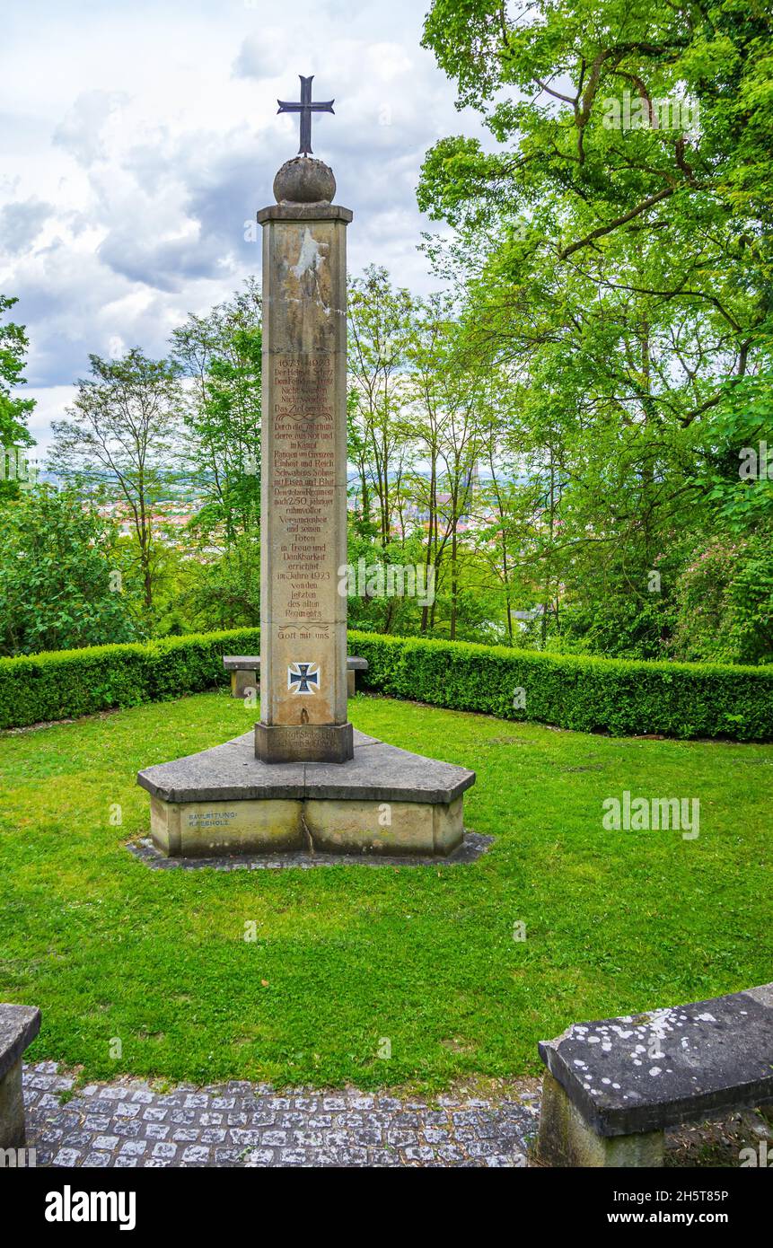 Ulm, Bade-Wurtemberg, Allemagne : Mémorial du 2e Régiment d'infanterie Württemberg n° 120 devant la citadelle de pierre de Wilhelmsburg sur Michelsberg. Banque D'Images