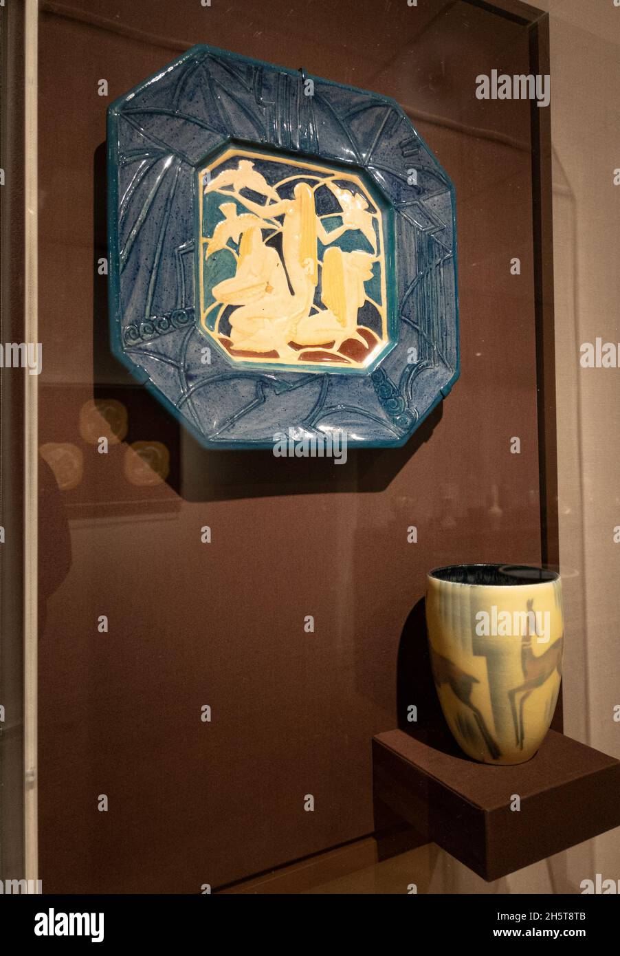 Exposition « cadeaux du feu : céramique américaine » au Metropolitan Museum of Art de New York, États-Unis Banque D'Images