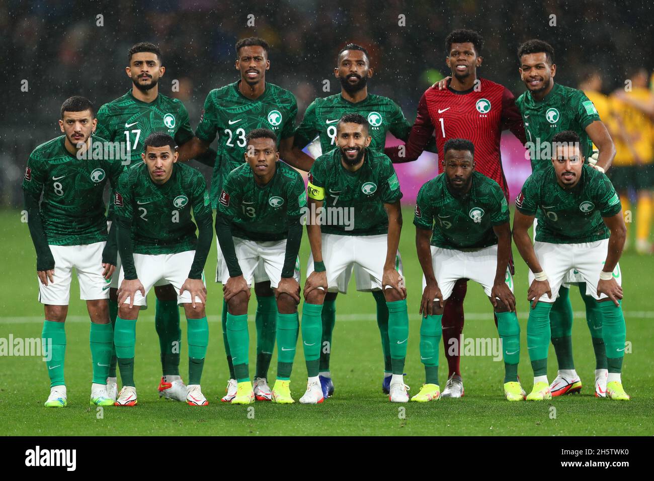 Parramatta, Australie.11 novembre 2021.11 novembre 2021 ; Western Sydney Stadium, Parramatta, Nouvelle-Galles du Sud, Australie ;Qualification pour la coupe du monde de football FIFA 2022, Australie contre Arabie Saoudite ; l'Arabie Saoudite fait la queue pour la photo de son équipe crédit : Images de sports action plus/Alamy Live News Banque D'Images