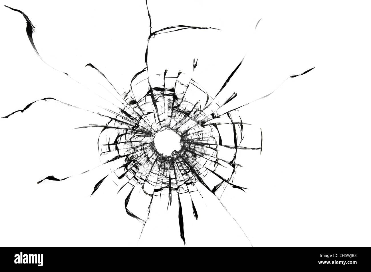 Trou de grenaille, texture des fissures sur le verre.Pare-brise cassé.Vitre de voiture endommagée. Banque D'Images