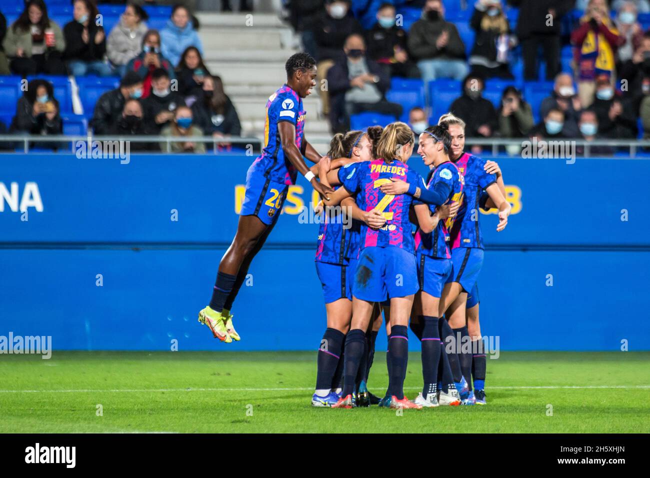 Barcelone, Catalogne, Espagne.10 novembre 2021.Les joueurs du FC Barcelone célèbrent un but lors du match de l'UEFA Women's Champions League entre le FC Barcelona Femeni et le TSG 1899 Hoffenheim Frauen au stade Johan Cruyff. Score final ; FC Barcelona Femeni 4:0 TSG 1899 Hoffenheim Frauen (Credit image: © Thiago Prudencio/DAX via ZUMA Press Wire) Banque D'Images