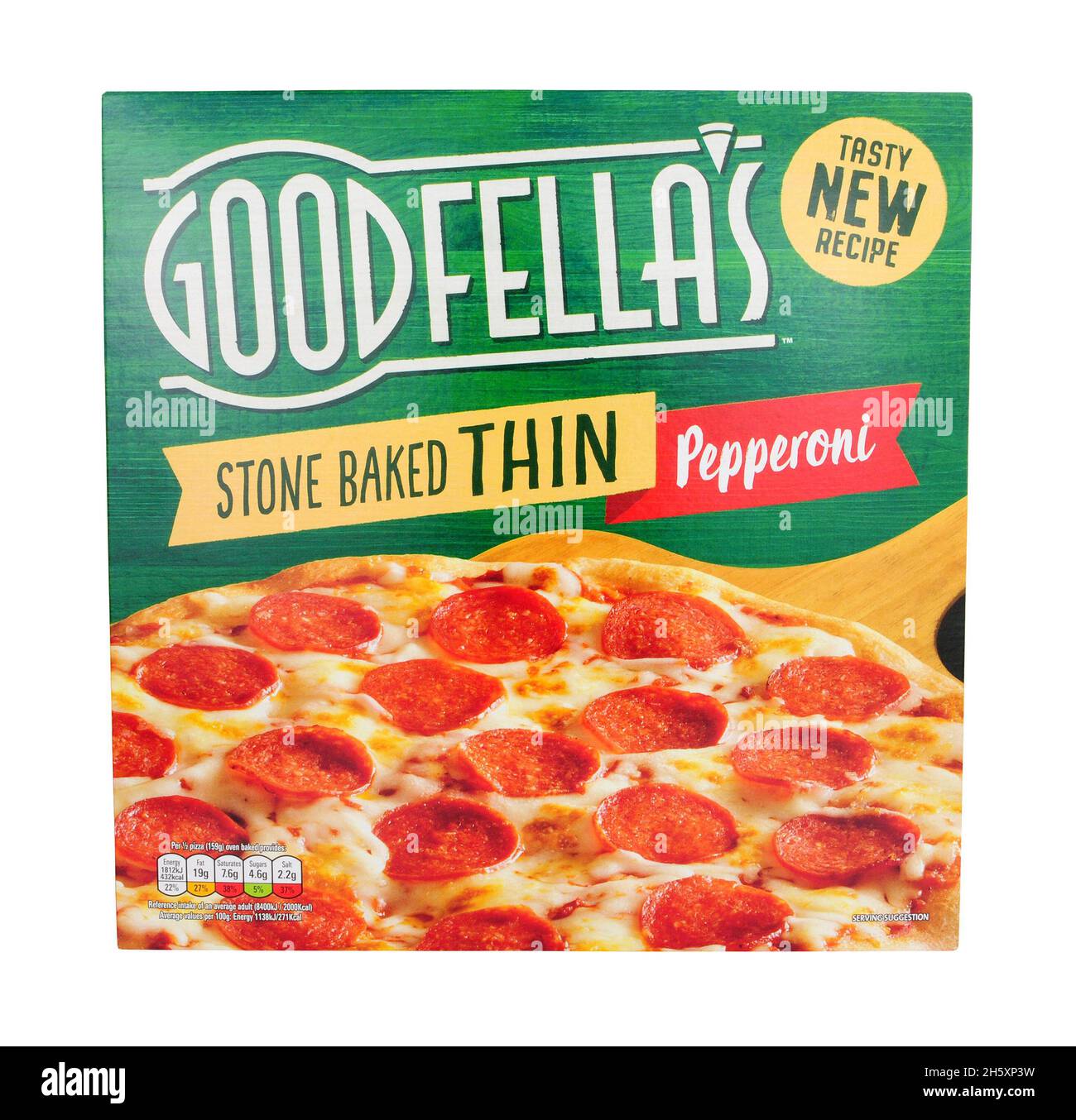 La nouvelle recette congelée de Goodfella mince pierre cuit pepperoni et fromage pizza emballage isolé sur un fond blanc Banque D'Images