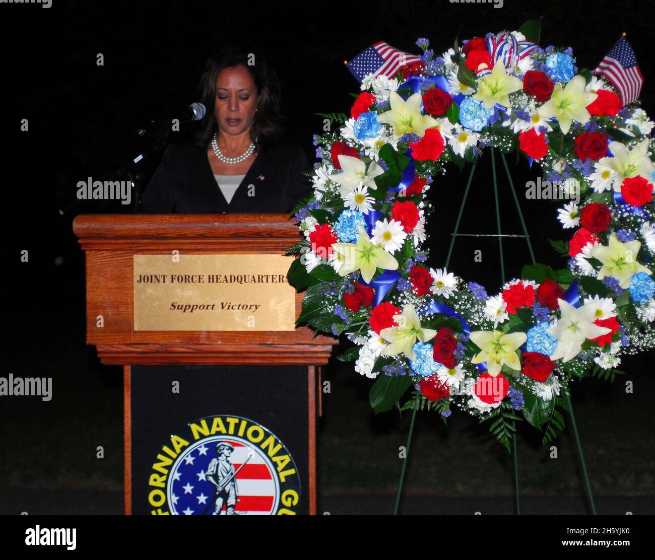 Le procureur général Kamala Harris assiste aux mémoriaux à l'occasion du dixième anniversaire de 9/11.11 septembre 2011 Banque D'Images