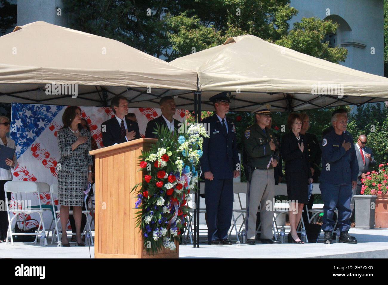 Le procureur général Kamala Harris assiste aux mémoriaux à l'occasion du dixième anniversaire de 9/11.11 septembre 2011 Banque D'Images