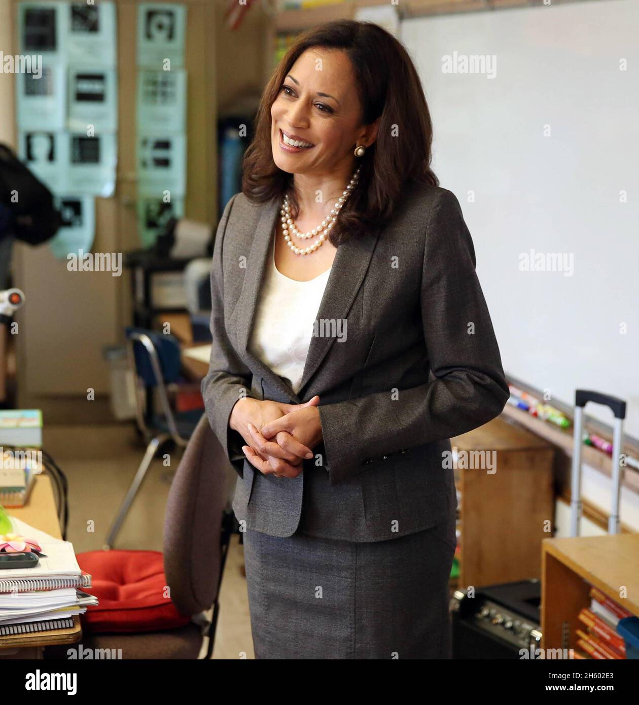 Le procureur général Kamala Harris a visité l'école élémentaire Baldwin Hills à Los Angeles pour célébrer le premier jour de l'année scolaire 2014.12 août 2014, 09:32:45 Banque D'Images
