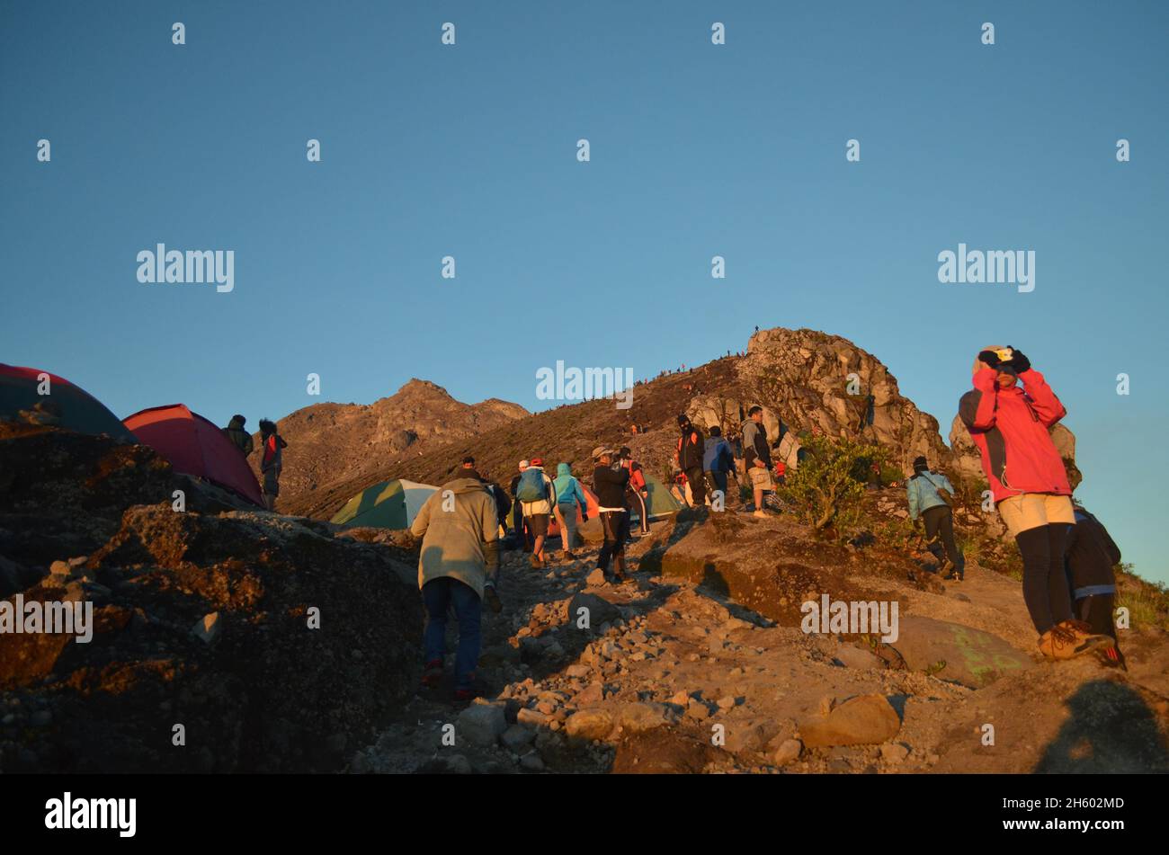 Boyolali, Indonésie.16 mai 2015.Escalade du Mont Merapi pour la dernière fois. Banque D'Images